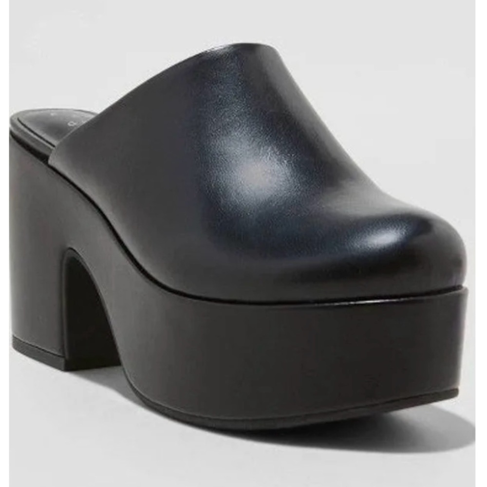 a new day Cheyenne platform mule 8